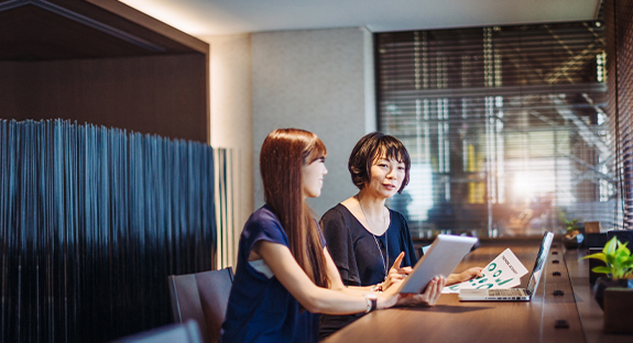 Transforming employee collaboration, upgrading ease of operations for a Japanese origin custodian Bank.